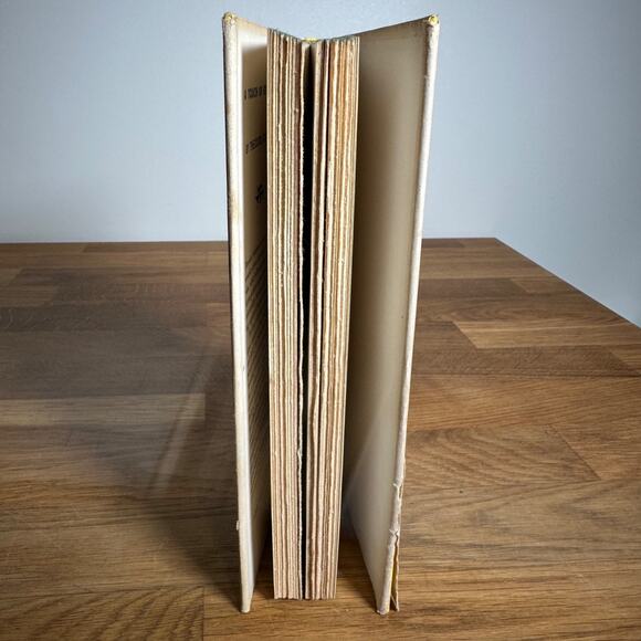 A Touch Of Strange Theodore Sturgeon 1958 Doubleday Science Fiction BCE HC DJ - Picture 5 of 14